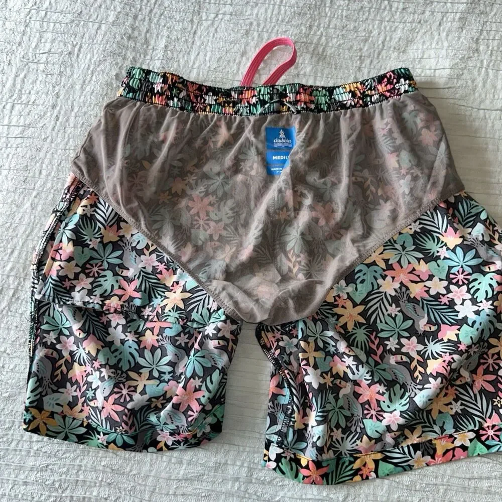 Chubbies The Bloomerangs Boys Medium Swim Trunks Midnight Flowers Tuscan Palm